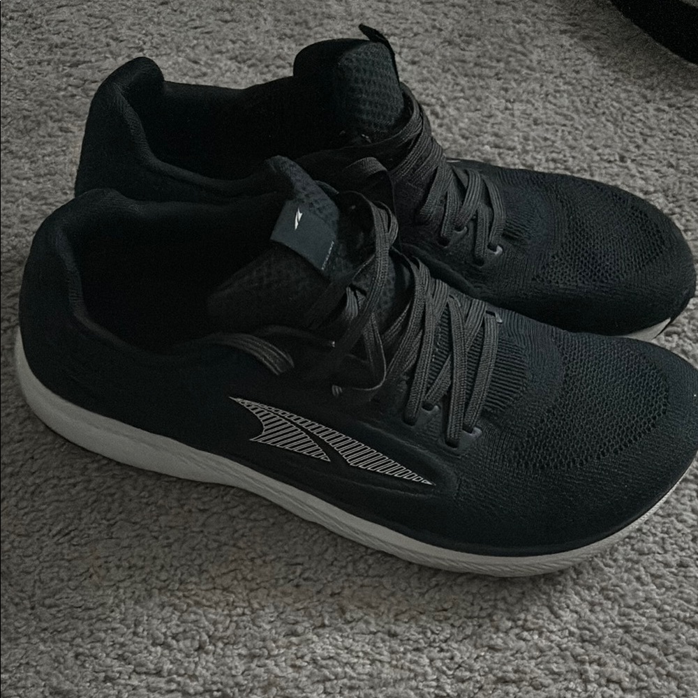 Altra Escalante Black Athletic Sneakers